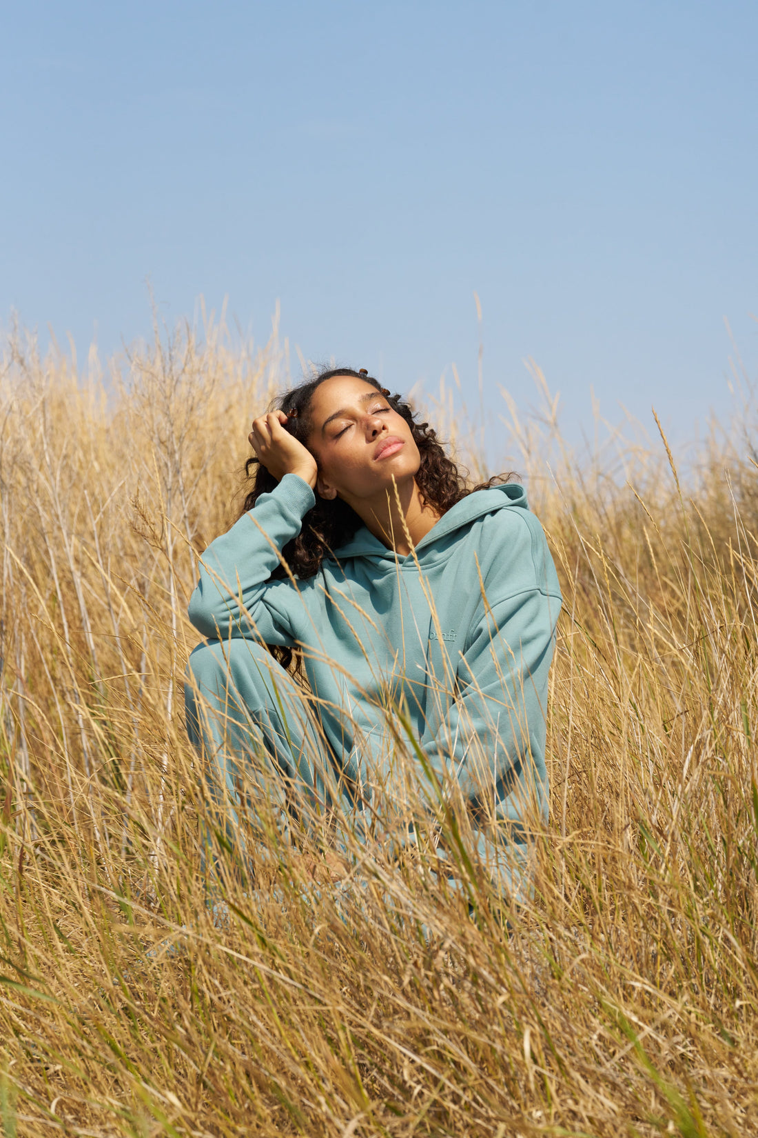 The Heavyweight Hoodie: Why Structure is the Ultimate Luxury
