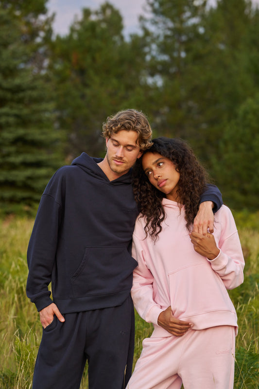 Layering for Transitional Seasons: A Masterclass in Texture