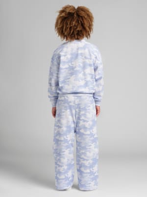 Sky Camo / Logan