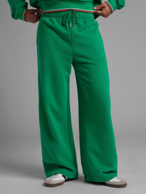 Bella Green / M