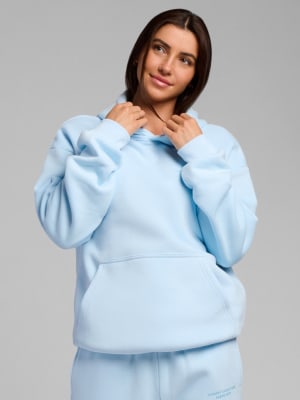Pastel Hoodie: Abby is 5′9″ wearing a size S