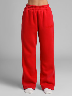 Minimalist Straight Leg Sweatpants: Nikki is 5'8” and wears a size S