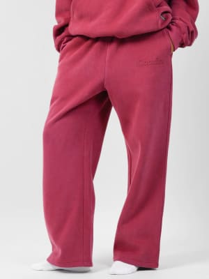 Minimalist Straight Leg Sweatpants: Joscelin is 5'11" and wears a size M