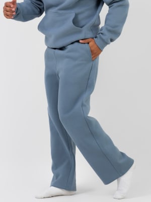 Signature Straight Leg Sweatpants: Jared is 6"1" and wears a size M