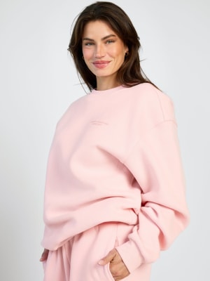 Pastel Crew: Lauren is 5'8" and wears a size M