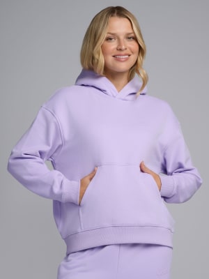 Halo Lightweight Crop Hoodie: Chelsea is 5'8" and wears a size S