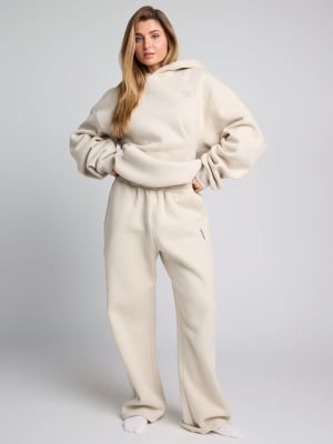 Love Straight Leg Sweatpants: Serena is 5'7" and wears a size M