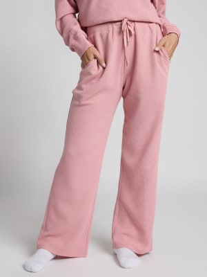 Waffle Lounge Relaxed Sweatpants: Kaelyn is 5’6” and wears a size M
