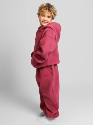 Minimalist Kids Sweatpants: Joseph is 6 and wears a size S