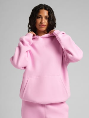 Signature Hoodie: Lexy is 5'8" and wears a size S