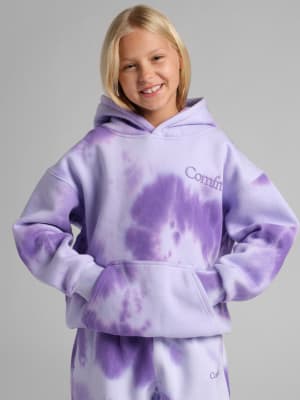 Minimalist Kids Hoodie: Arina is 9, 54" tall, wearing size S