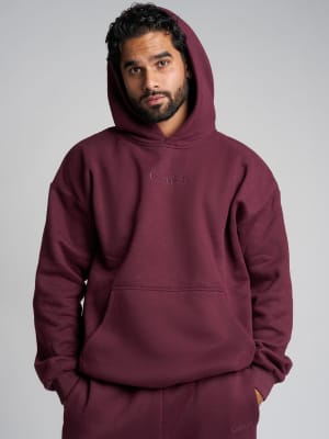 Signature Hoodie: Jared is 6’0” and wears a size M