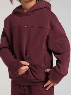 Maroon / Logan