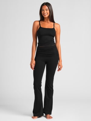 Black / F