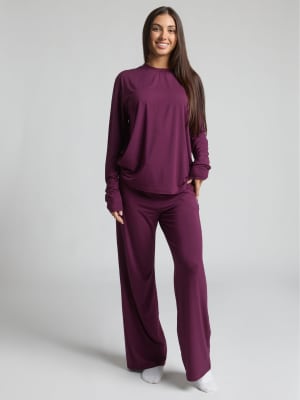 Plum / F