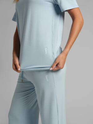 Baby Blue / F