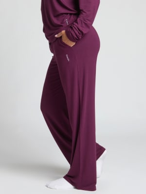 Plum / F