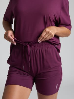 Plum / F