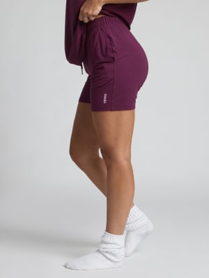 Plum / F