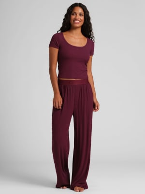 Plum / F