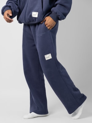 Affirmation Straight Leg Sweatpants: Jared is 6′1″ wearing a size M