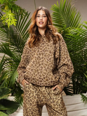 Brown Leopard / Nikki