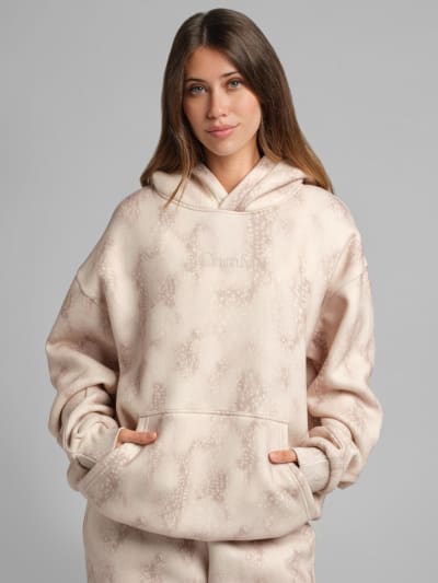 Fawn / F