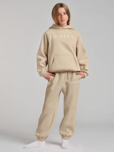Almond / Raphaella
