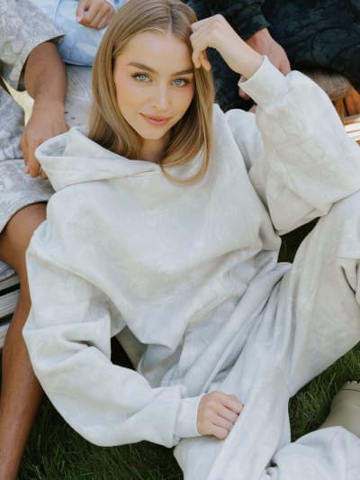 Ash Wood / F / Grace