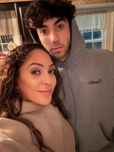 Queen Belinda Mendez-Azzollini