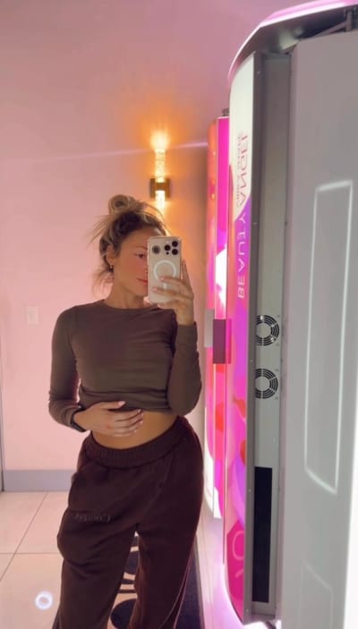 Klarissa Hayes