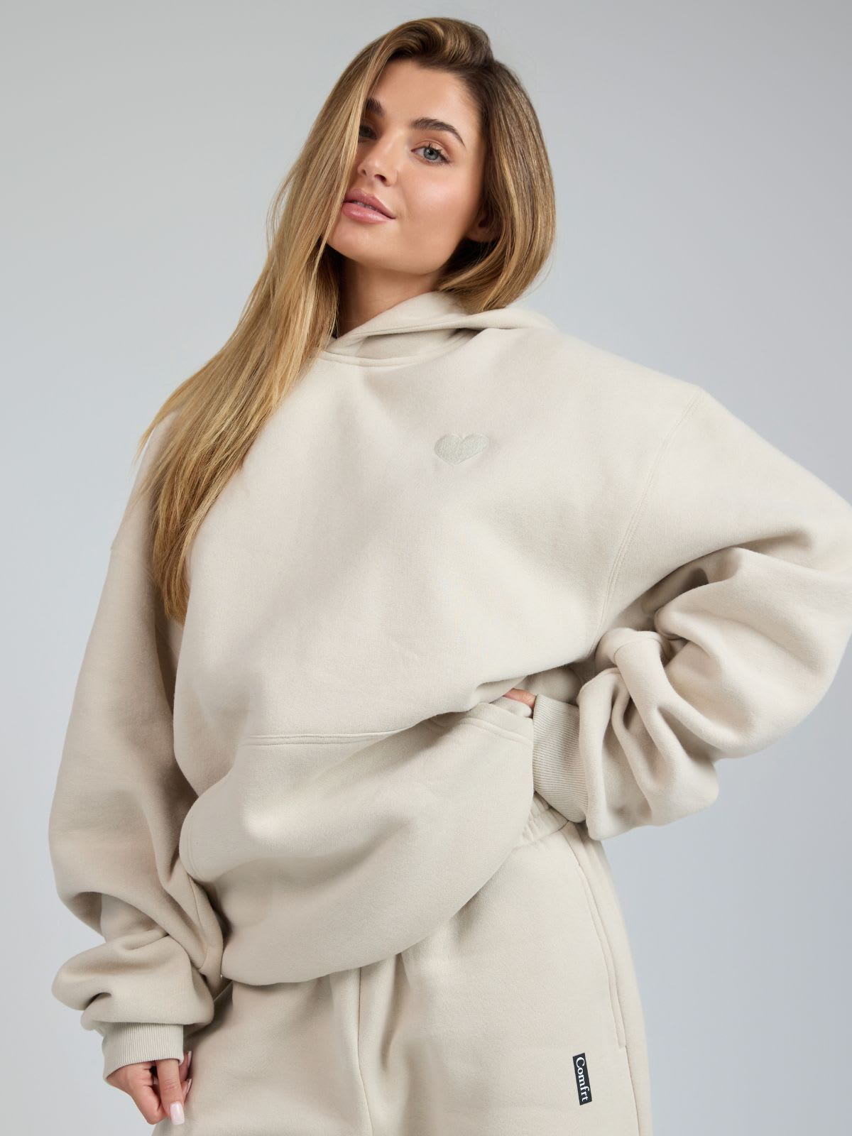 Love Hoodie at Comfrt